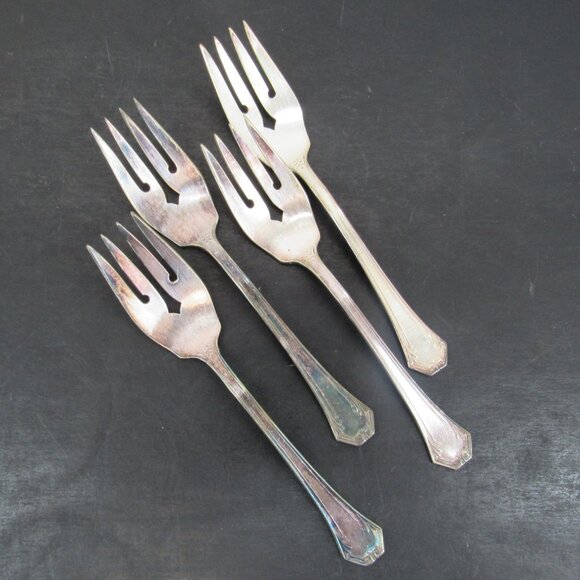 Reed & Barton Pompeian Greek Key & Scrollwork Design Salad Forks Lot of 4 Vntg - Picture 10 of 10